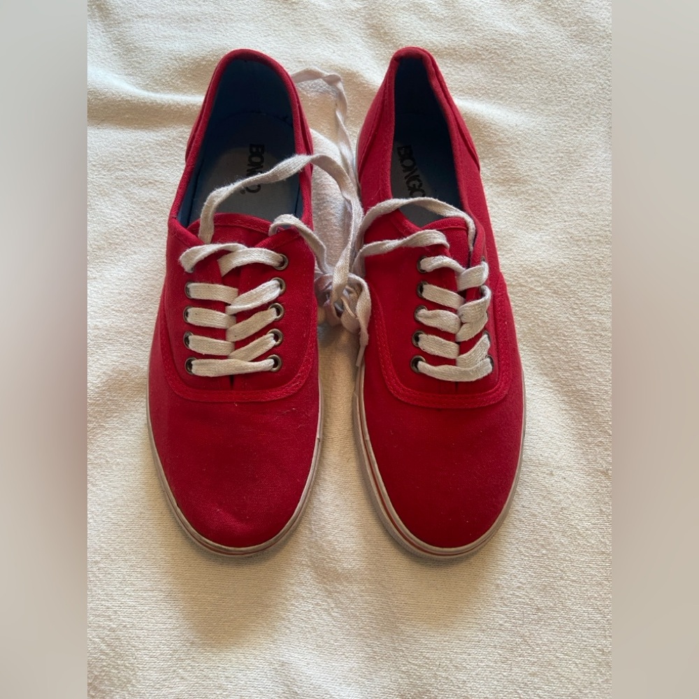 Bongo sneakers red so cute excellent condition size 8